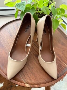 Mossimo Supply Co. Nude Patent Pointed-Toe Stiletto Pumps